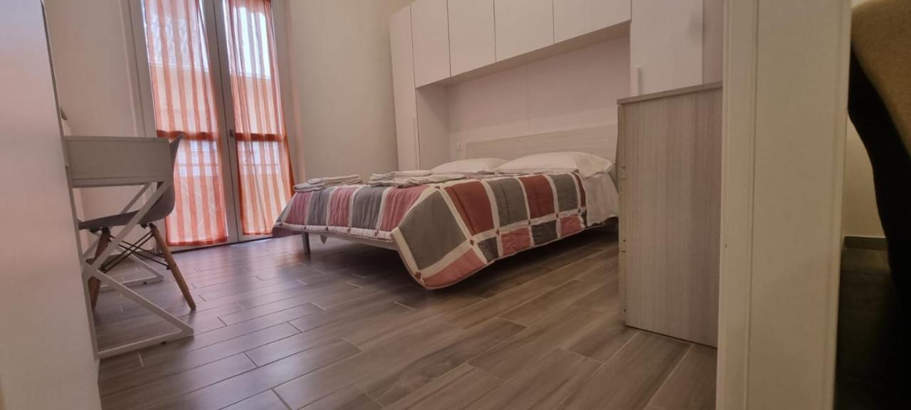 Casa Roma Apartment Piacenza Ngoại thất bức ảnh